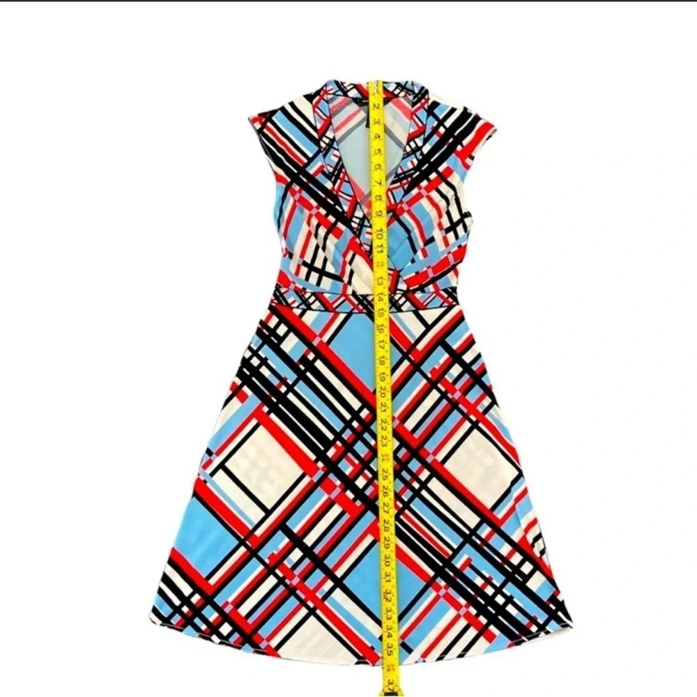 BCBG MAXAZRIA Y2K Dress XXS, Crossover Fit & Flare - Picture 6 of 8